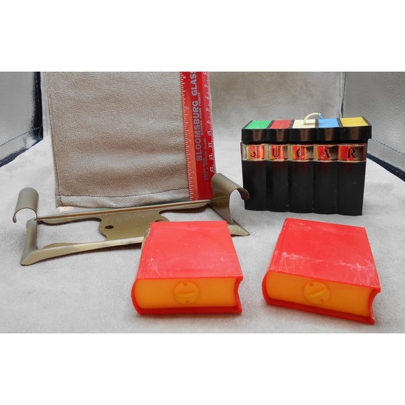 Vintage Bookshelf Salt & Pepper Shaker Set w/Sugar Container Davis Prod. 1950s - Picture 8 of 13